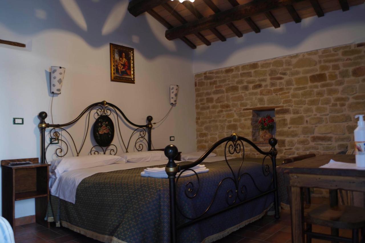 Azienda Agrituristica Colle San Giorgio Castiglione Messer Raimondo Dış mekan fotoğraf